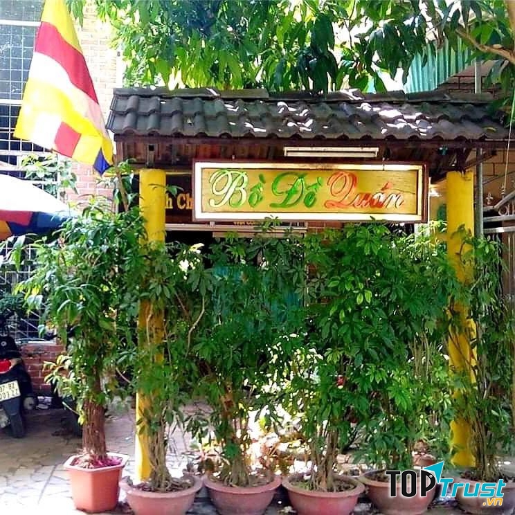Không gian thoáng mát, xanh mướt những cây