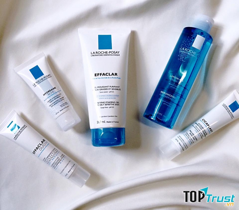 Bộ sản phẩm chăm sóc da dầu, mụn của La Roche Posay.