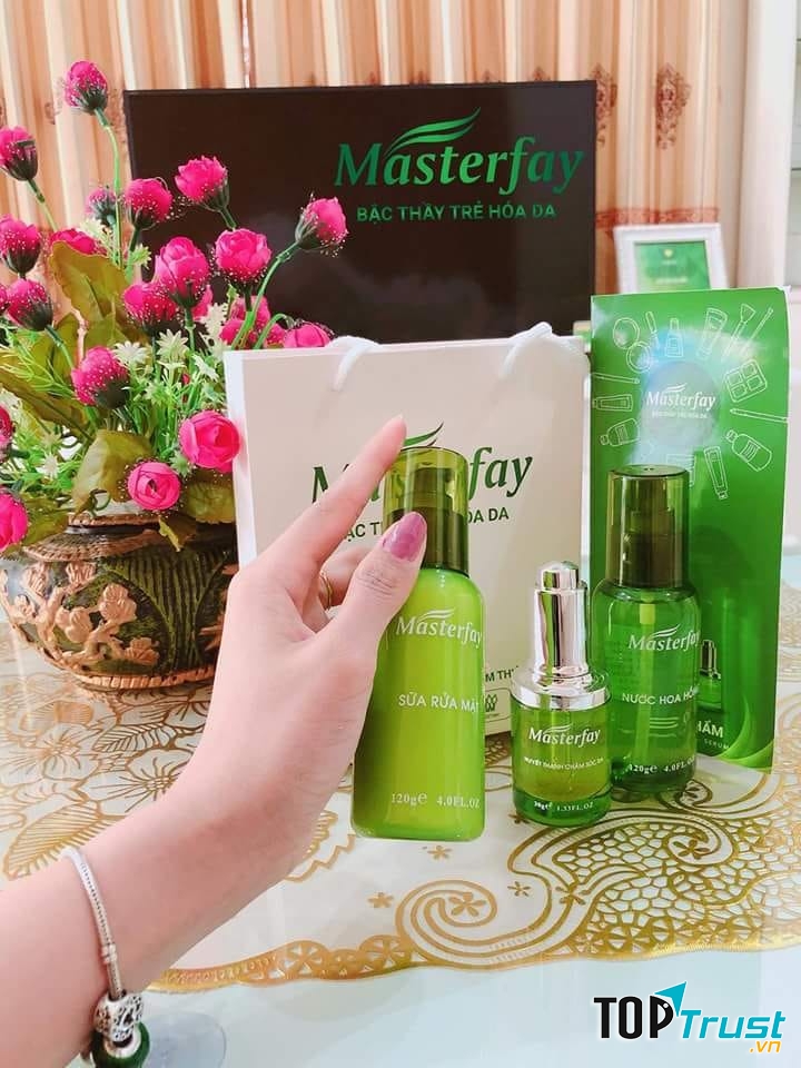 Bộ sản phẩm chăm sóc da mụn Masterfay