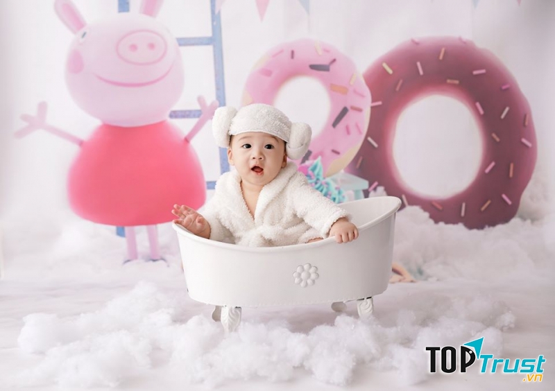 Bo Studio với hình ảnh dễ thương của bé