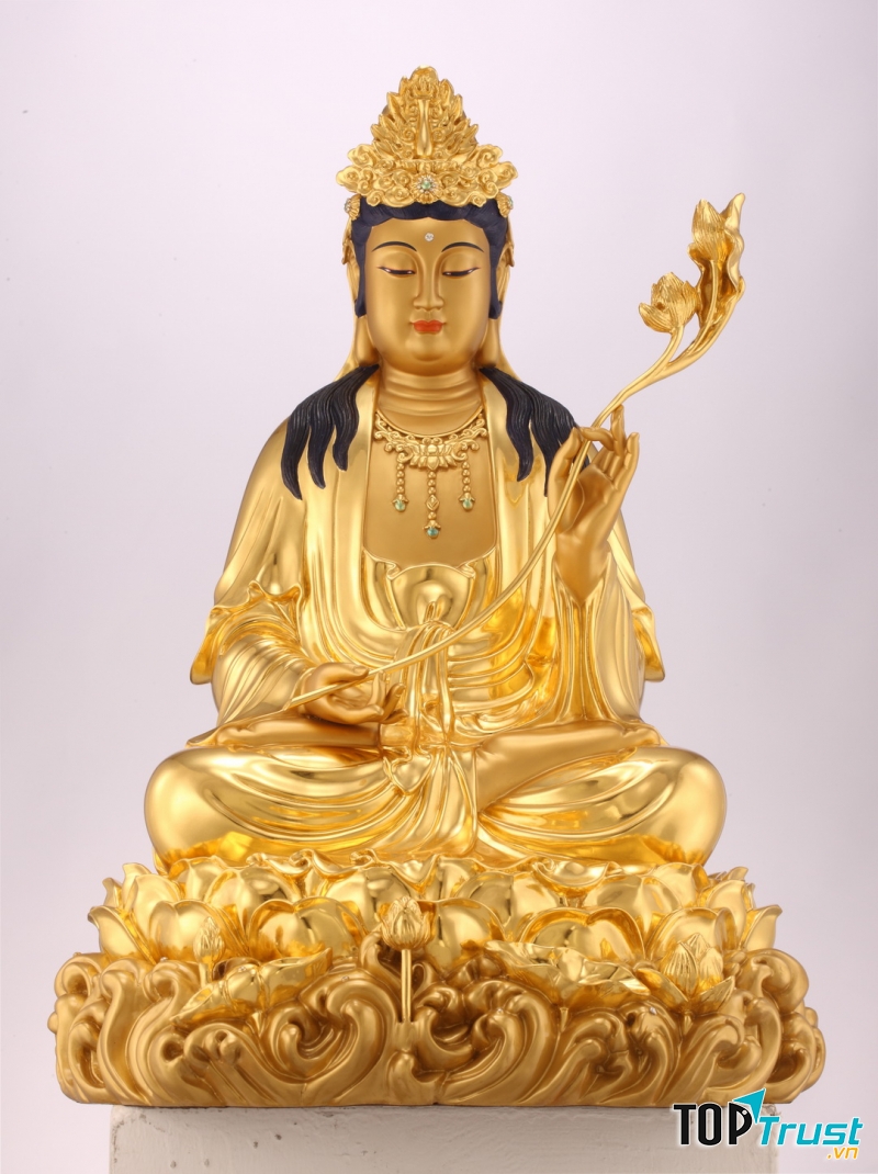 Bồ Tát Đại Thế Chí thân sắc vàng