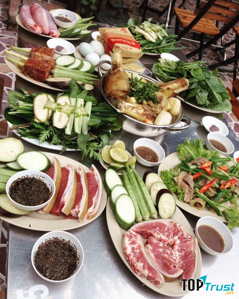 Set lẩu tại Bò Tơ Năm Sánh 27