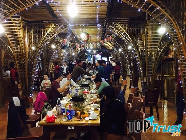 Không gian quán thoải mái