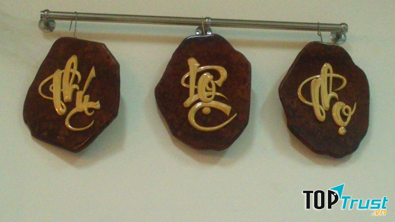 Tặng bộ tranh treo tường cho bố mẹ vào dịp Tết mang nhiều ý nghĩa