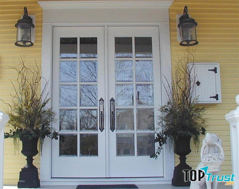 Trang trí cửa ra vào