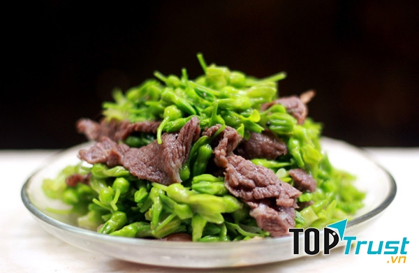 Thịt bò xào hoa thiên lý