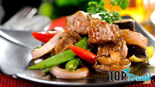 Neu Pad Prik tức món bò xào kiểu Thái