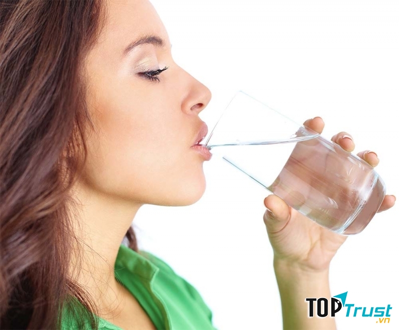 Bổ sung nước và dưỡng chất (Nguồn: Internet)