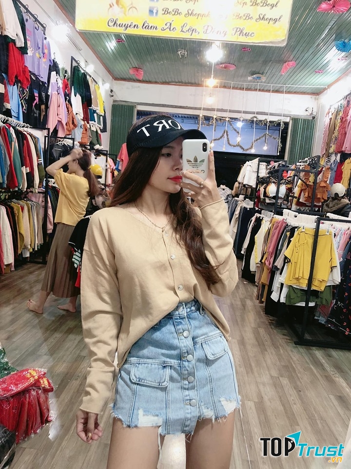 Bobo Shop vẫn luôn nhận được sự ủng hộ hết sức nhiệt tình từ phía các khách hàng cũng như được đánh giá cao bởi chất lượng, mẫu mã đúng mốt cùng giá tiền luôn ở mức phải chăng