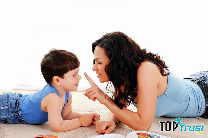 Bé biết cách thể hiện quan điểm cá nhân.