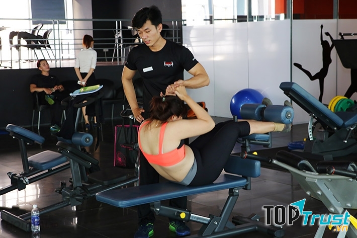 Tập luyện cùng HLV tại Bodyfit