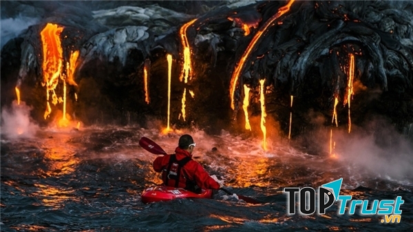 Khám phá dòng nham thạch ở Hawaii