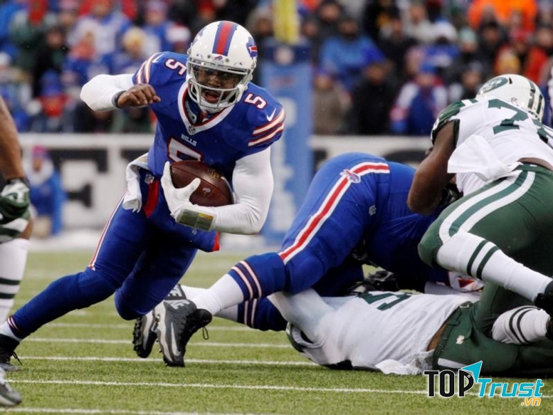 Bóng bầu dục là môn thể thao phổ biến thứ 4 tại Canada