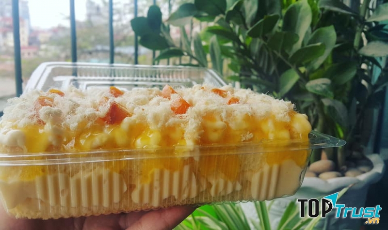 Bông lan trứng muối Hà Phương