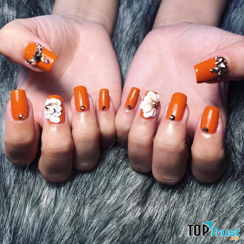 Bống Mi Nail (Lê Hạnh Trang)