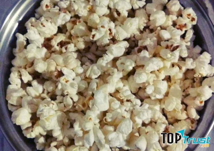 Bỏng ngô được nói đến ở đây là loại được làm từ hạt ngô nguyên chất