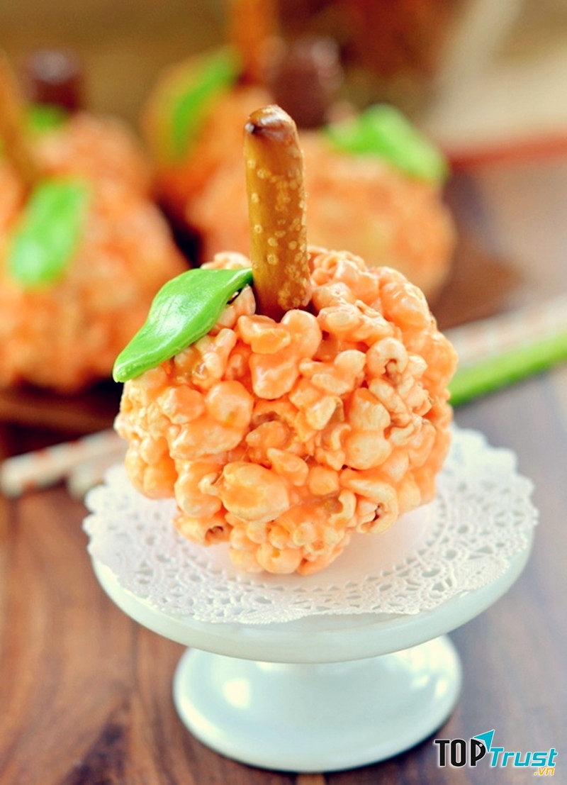 Bỏng ngô + bí ngô