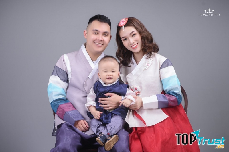 Ở Bông Studio mỗi bộ ảnh gia đình là một chủ đề về phong cách, về màu sắc