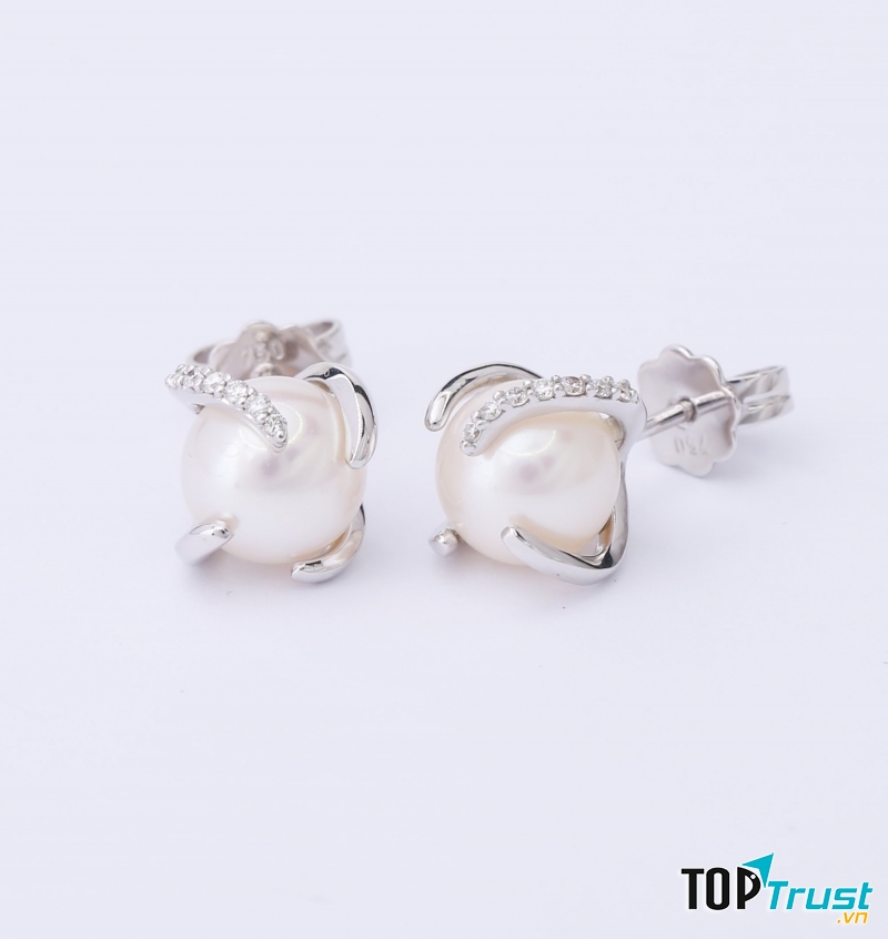 Bông tai ngọc trai đẹp thanh thoát