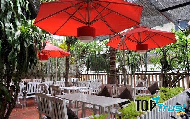 Nhà hàng Bonjour Resto