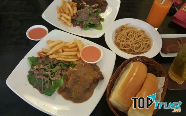 Hấp dẫn với món thịt ở nhà hàng