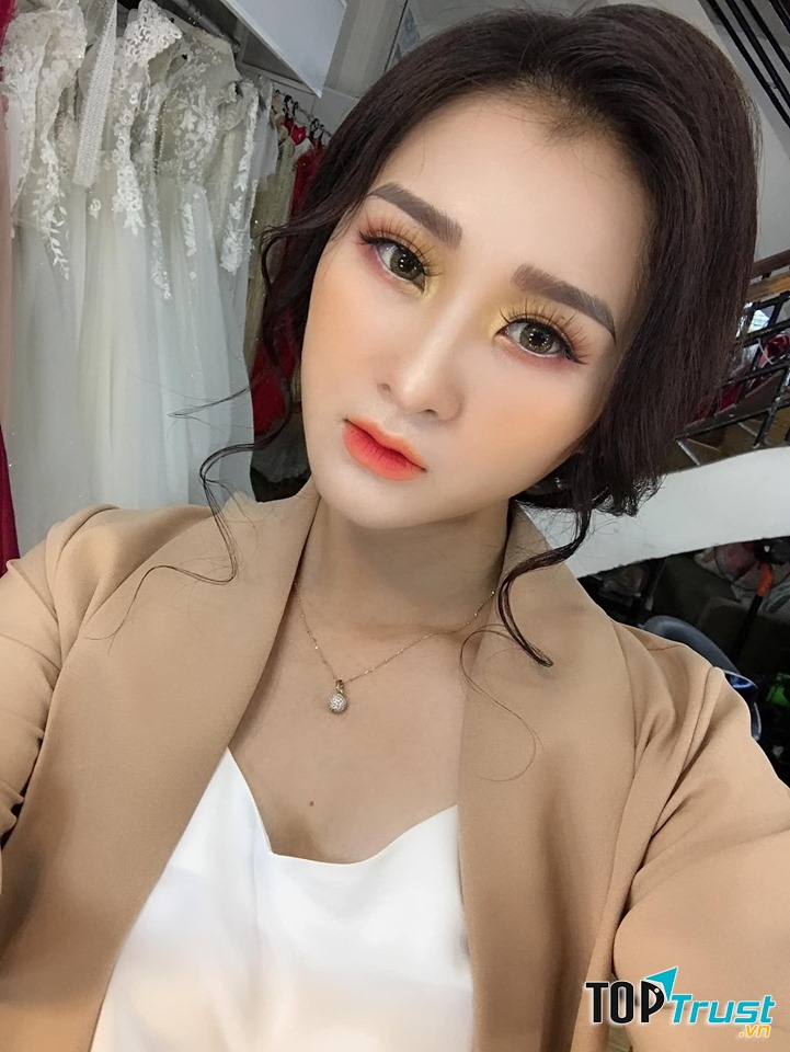 Bonny Ngọc Makeup (Áo Cưới Bonny)
