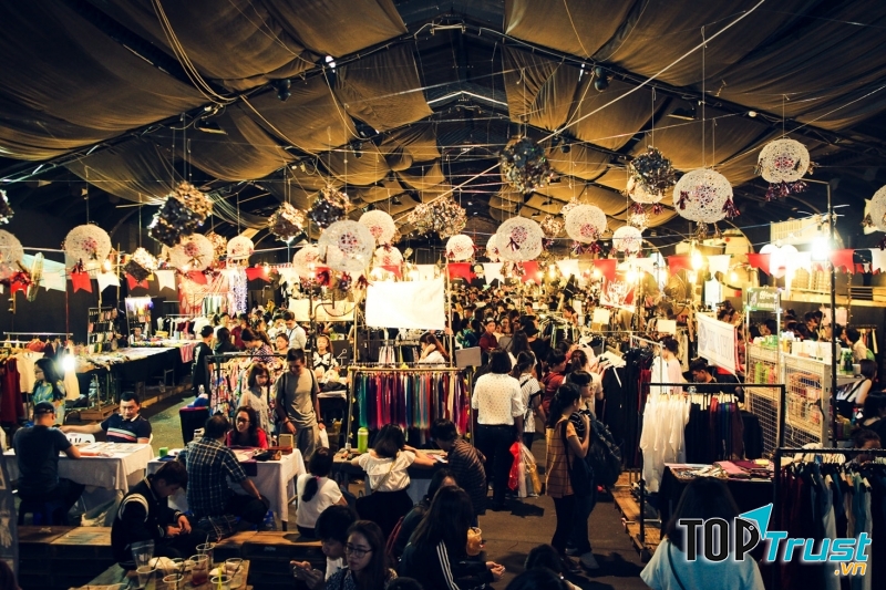 Năm 2016 là năm bùng nổ của hội chợ cuối tuần - Nguồn: Sưu tầm