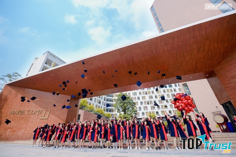 Born Studio Hà Nội - Địa chỉ chụp hình kỷ yếu đẹp và chất lượng nhất Hà Nội