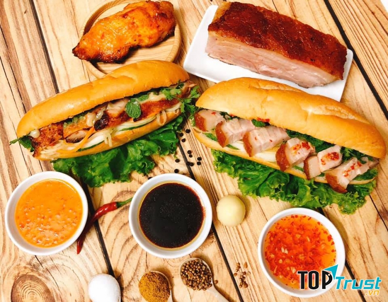 BREAD MORE - Bánh mì Hội An & đồ uống sạch