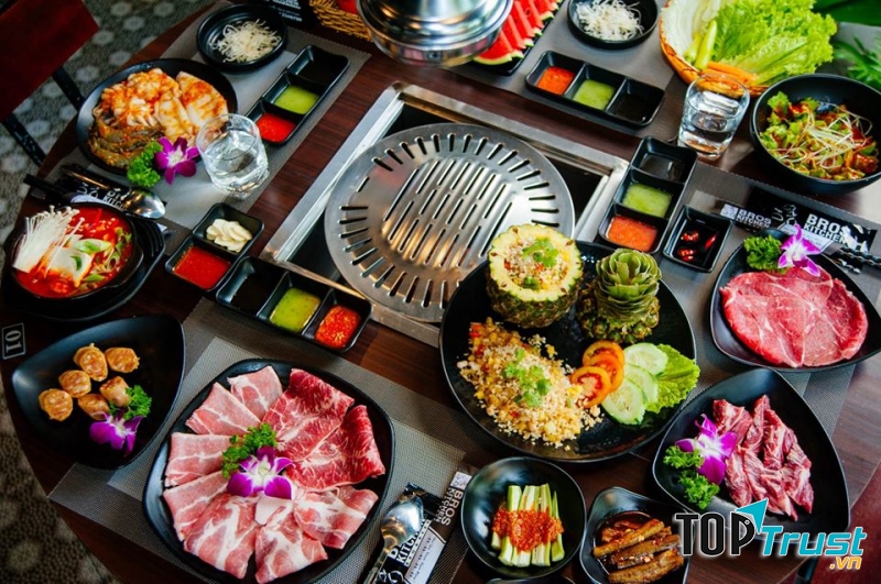 Bros Kitchen BBQ & Beer - Hải Châu