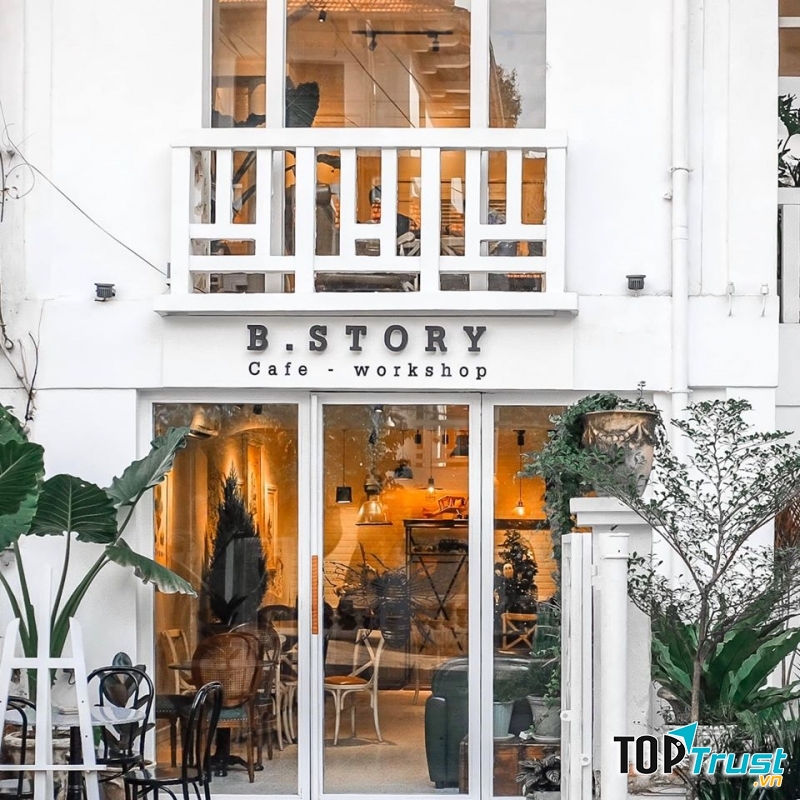 Không gian quán khá rộng, đều được chăm chút từng chút để trở nên đẹp nhất trong mắt khách hàng