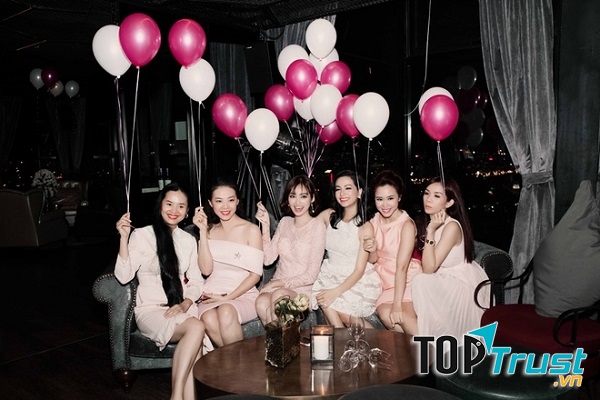 Bữa tiệc của những người độc thân