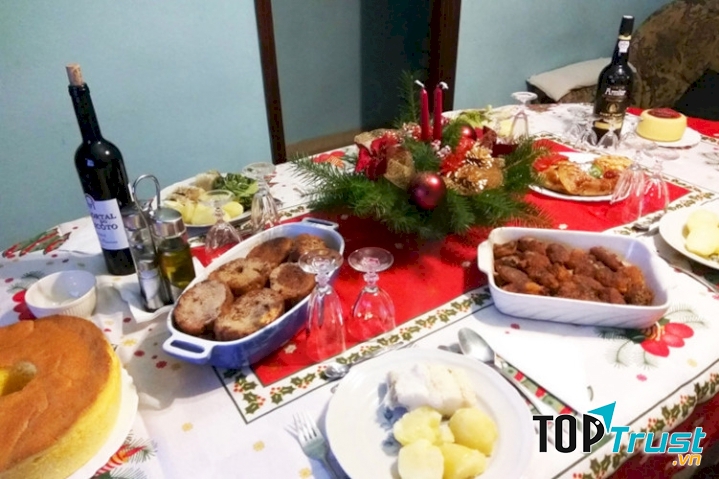 Bữa tiệc đón Giáng Sinh tại Bồ Đào Nha