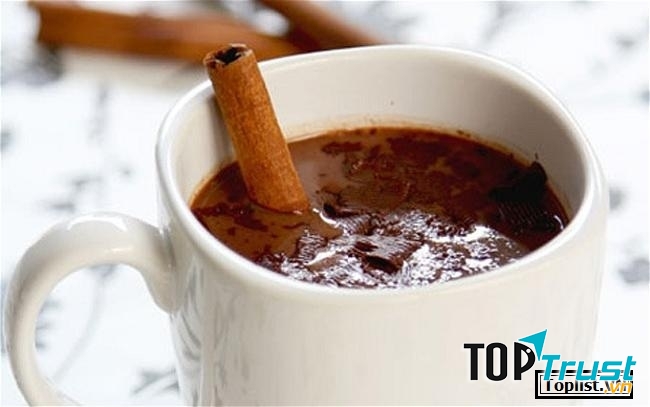 Sô cô la nóng dùng trong tiệc Giáng Sinh tại Peru