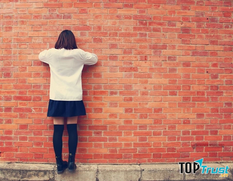 Bức tường gạch kia là nơi rất lí tưởng cho các tín đồ thích sống ảo. (Ảnh Fb Ulis Photography)