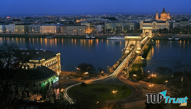 Budapest về đêm