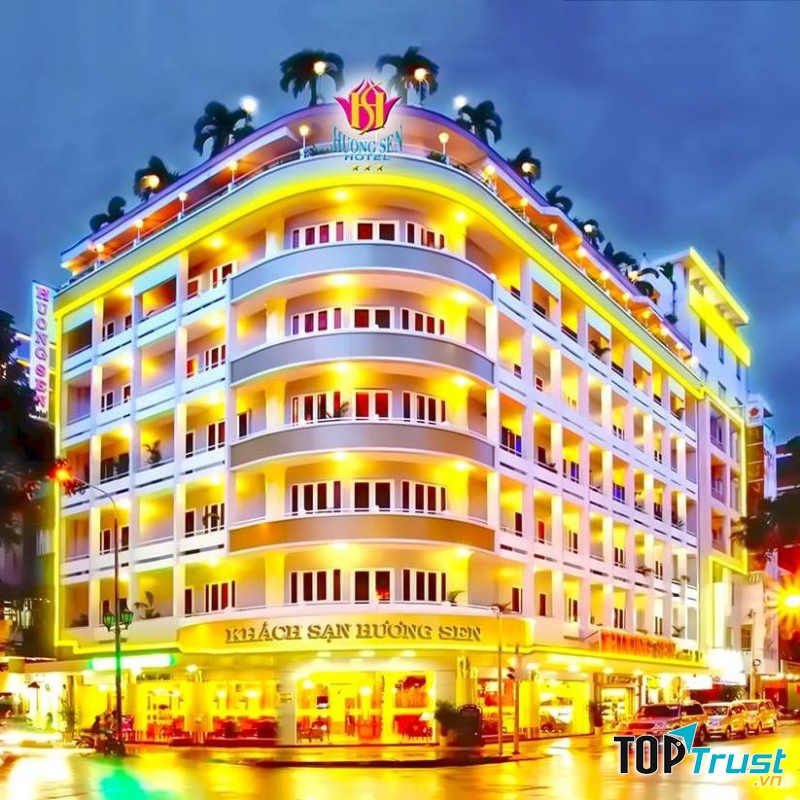 Buffet Khách Sạn Hương Sen