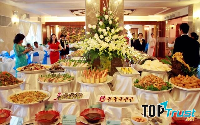 Không gian sang trọng, đẳng cấp của nhà hàng