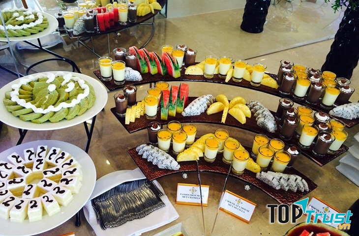 Buffet Sen Việt