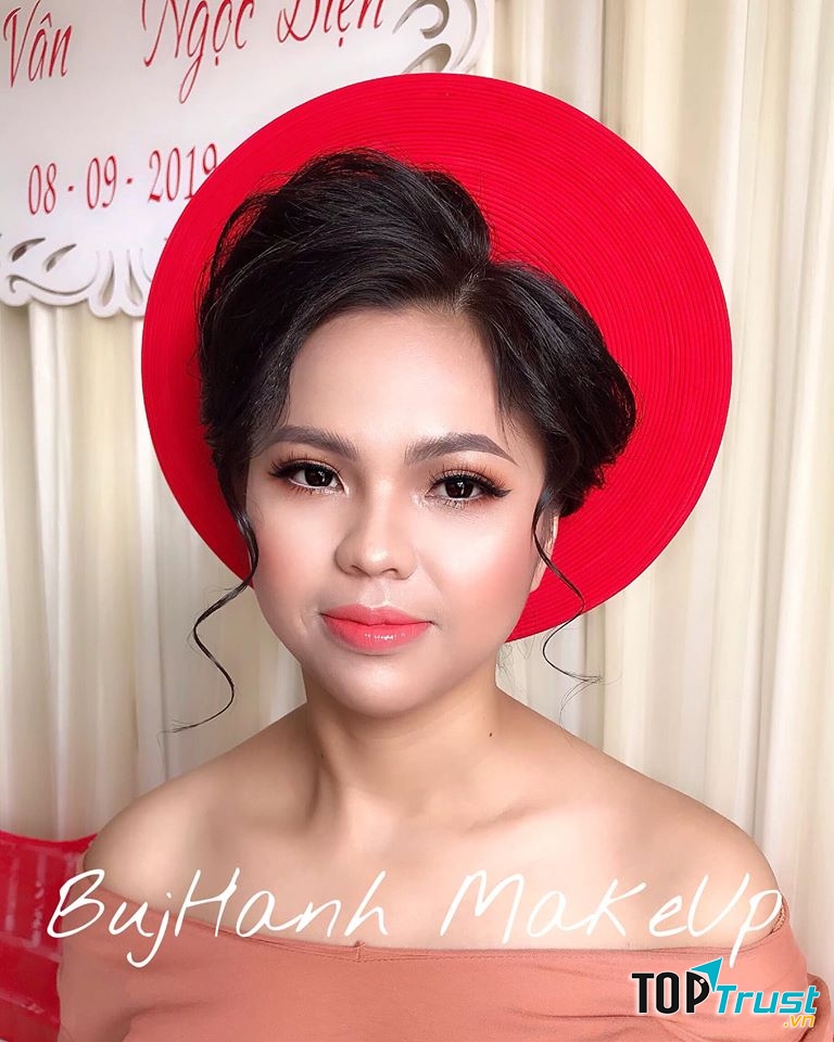 Bui Hanh Makeup Store