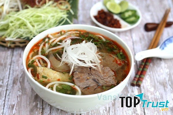 Bún bò Huế