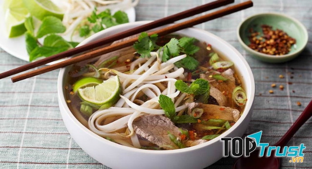 Món bún bò Huế