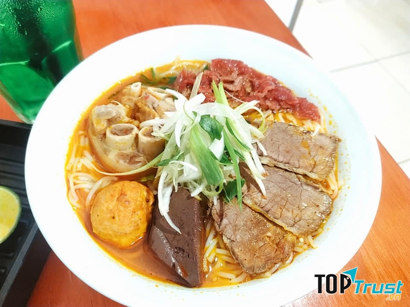 Bún bò Huế