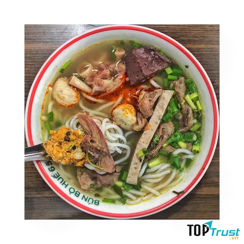 Bún bò Huế 65 đường Láng