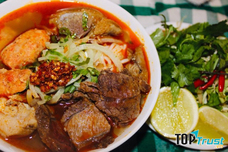 Bún bò Huế Chú Há