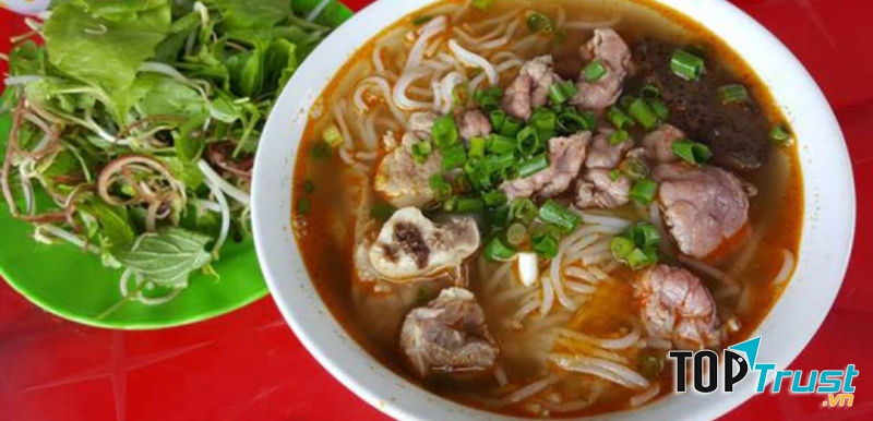 Bún bò Huế gia truyền Thủy Dương