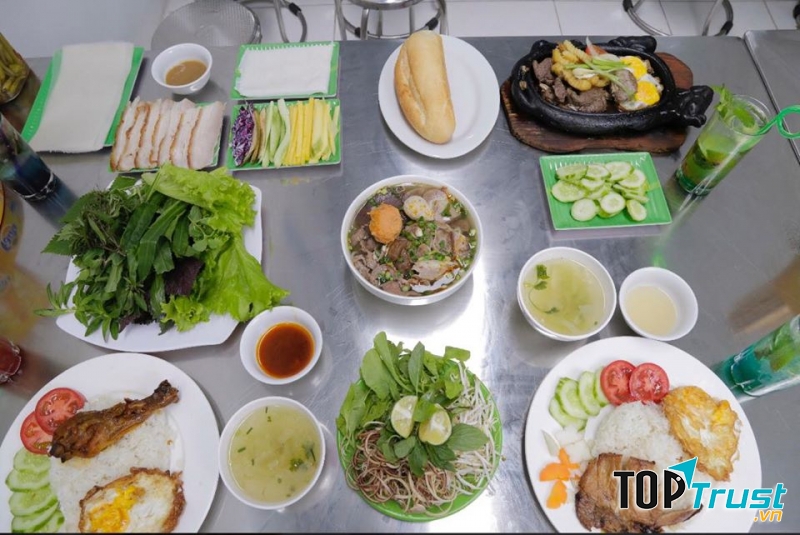 Bún bò Huế Huy Béo