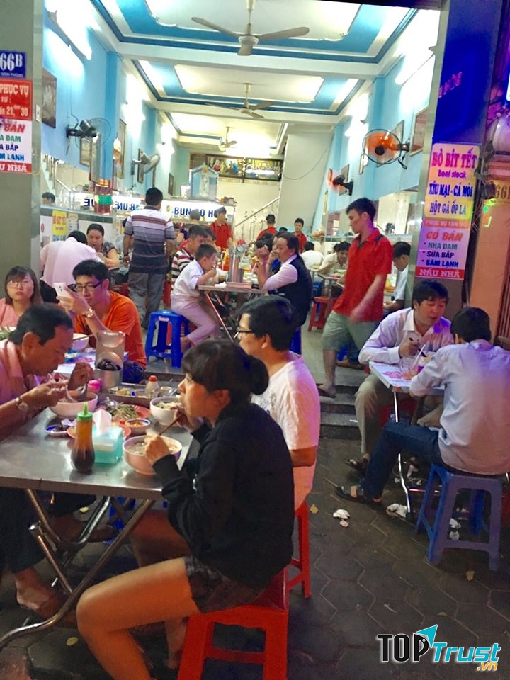 Bún bò Huế Huỳnh Châu