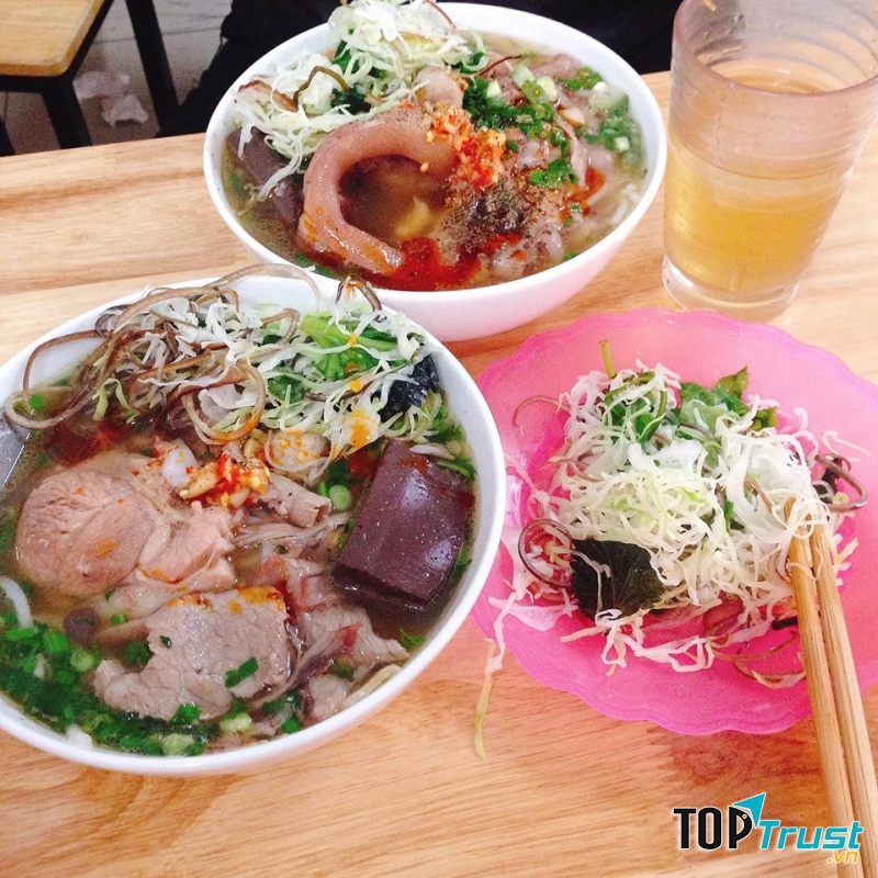 Bún Bò Huế O Huyền