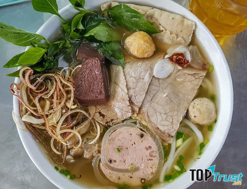 Bún bò Huế O Uông